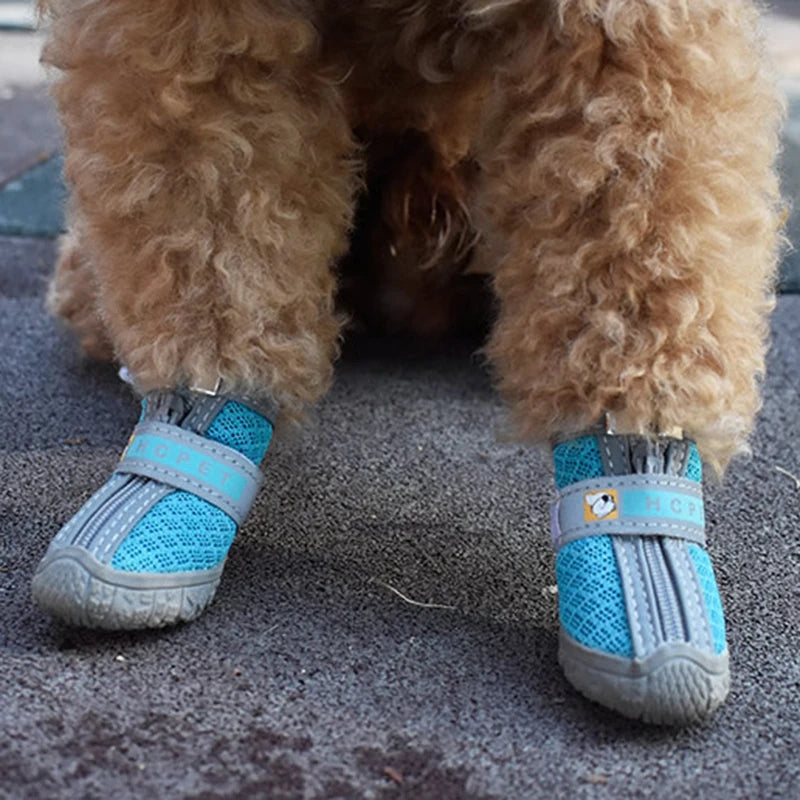 Chaussures pour chiens avec semelles antidérapantes et doublure en peluche épaisse – Protection chaude et respirante pour les pattes (adaptées à la marche et à l'extérieur)