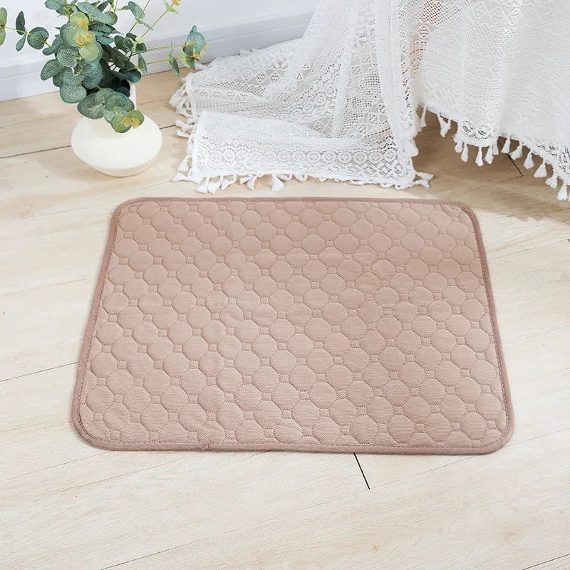 Alèse absorbante et réutilisable pour chien – Tapis d'apprentissage de la propreté lavable, tapis de sol ou protection de siège auto pour animaux